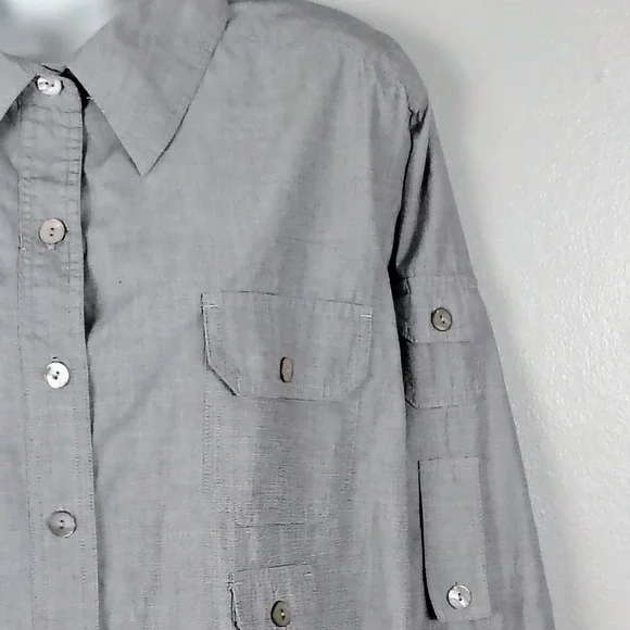 Chicos Gray 100% Cotton Roll Tab Sleeve Utility Button Down Shirt Size 3 XL - Picture 3 of 10